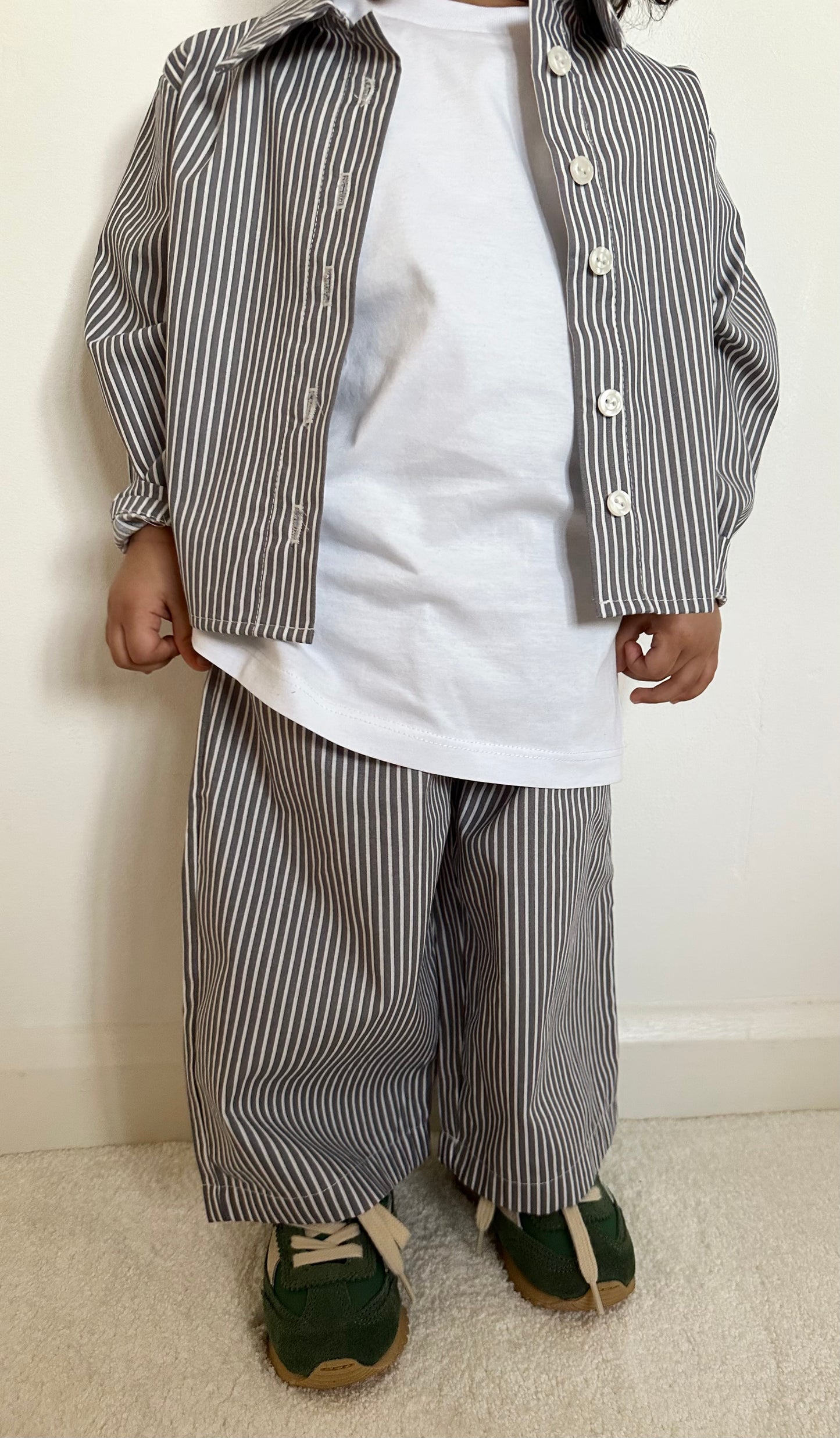 Aniy grey striped shirt