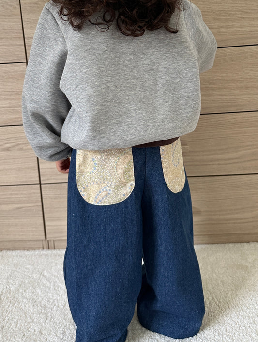 Navy contrast jeans