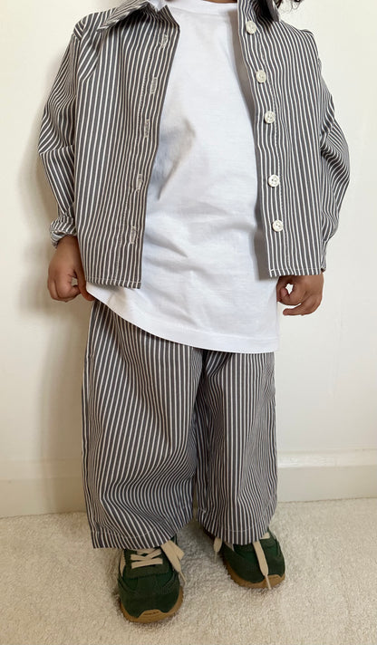 Aniy grey striped trousers