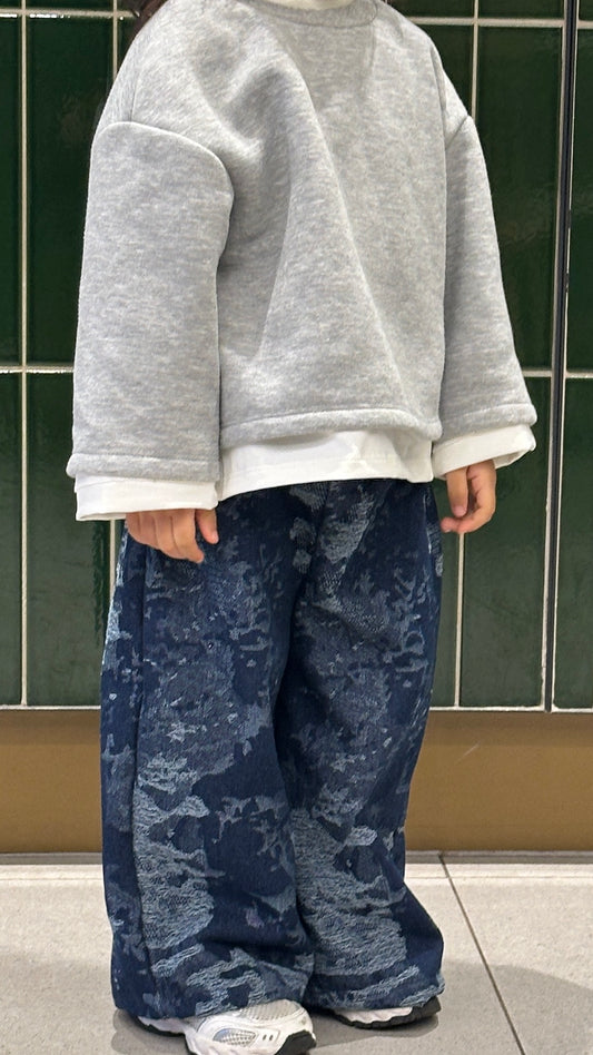 Patterned denim jeans