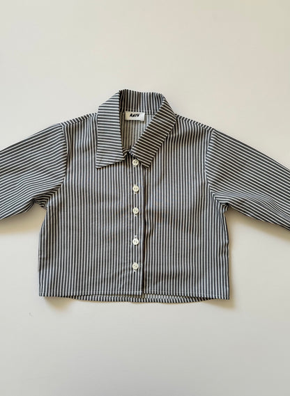 Aniy grey striped shirt