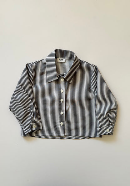 Aniy grey striped shirt